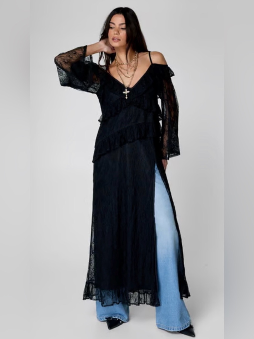 NWT Nasty Gal SZ 4 Black Lace Ruffle Off-Shoulder Maxi Dress with slit